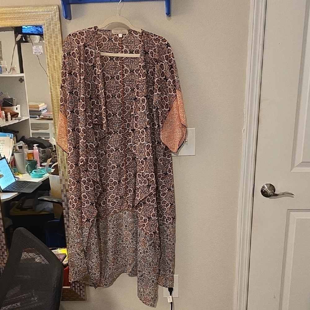 Penelope Mack Pink and Black Patterned Tunic Kimono